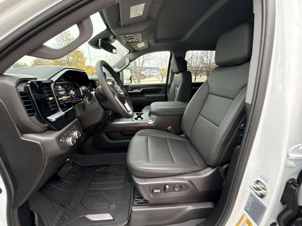 new 2026 GMC Sierra 2500 car, priced at $73,705