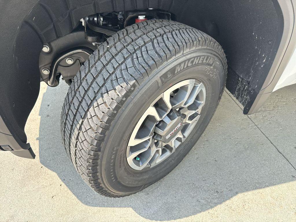 new 2025 GMC Sierra 2500 car, priced at $59,995