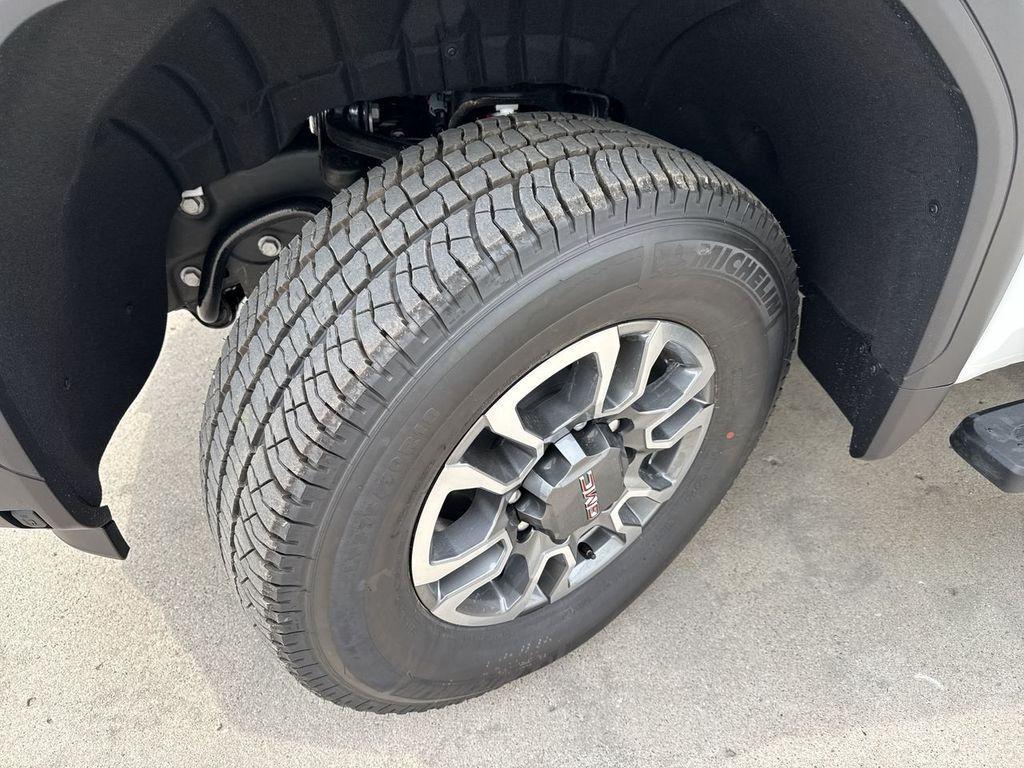 new 2025 GMC Sierra 2500 car, priced at $58,250