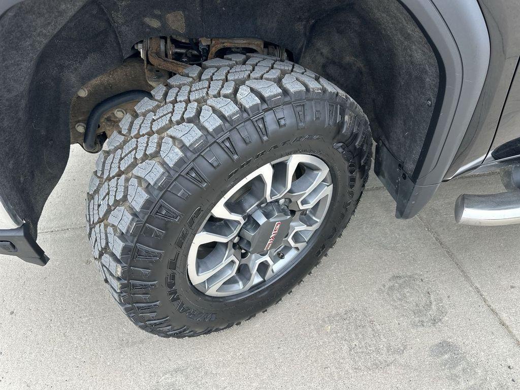 used 2023 GMC Sierra 2500 car, priced at $58,899