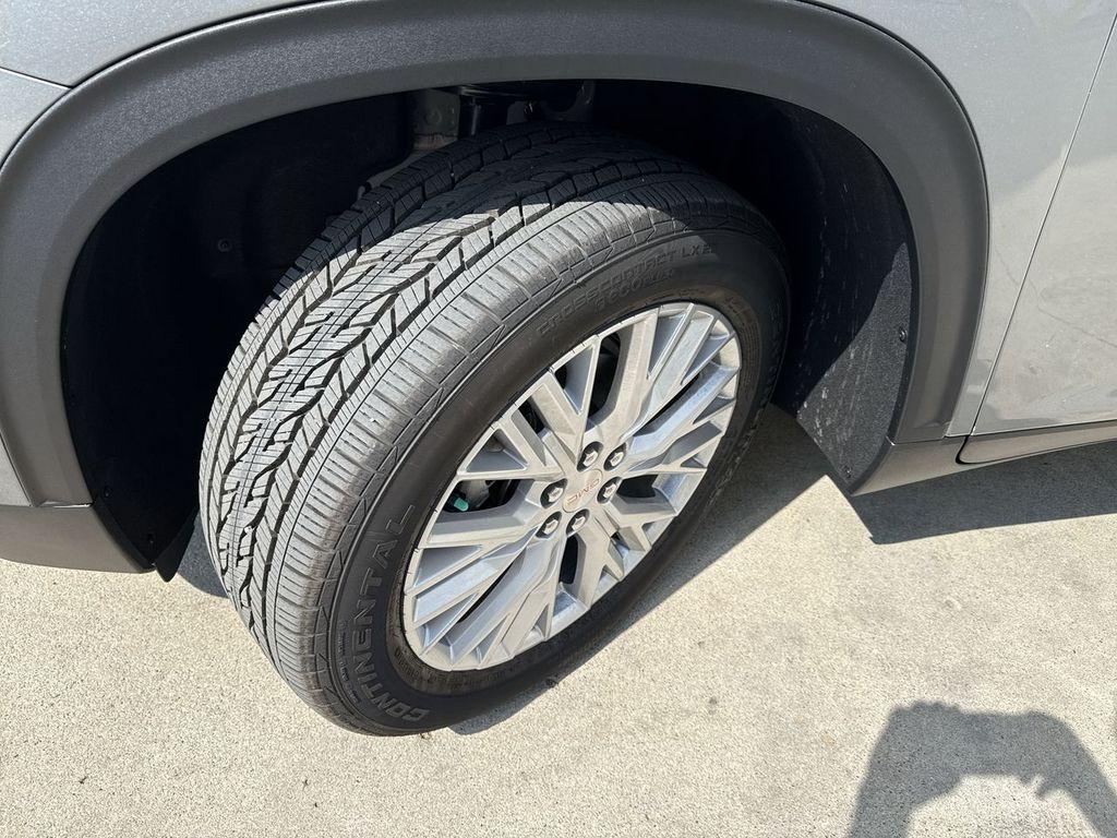 new 2026 GMC Acadia car, priced at $49,995