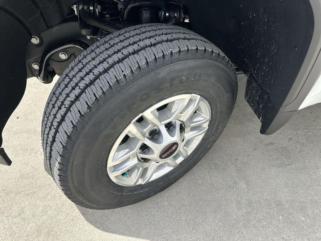 new 2025 GMC Sierra 2500 car, priced at $53,000