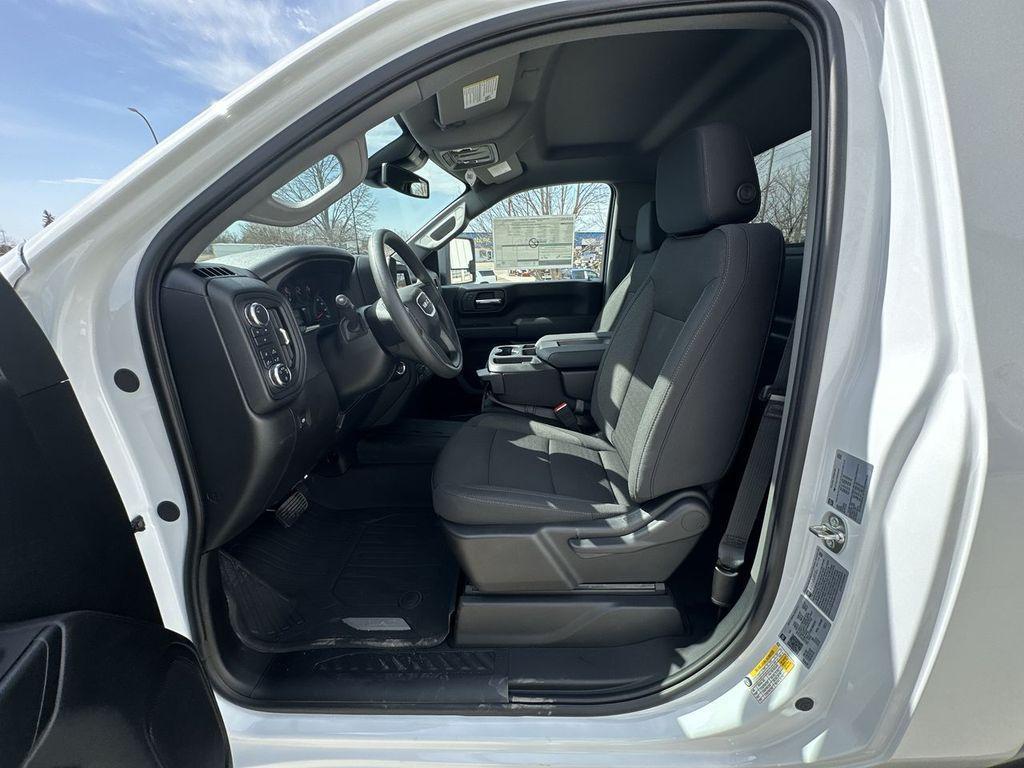 new 2025 GMC Sierra 2500 car, priced at $53,000