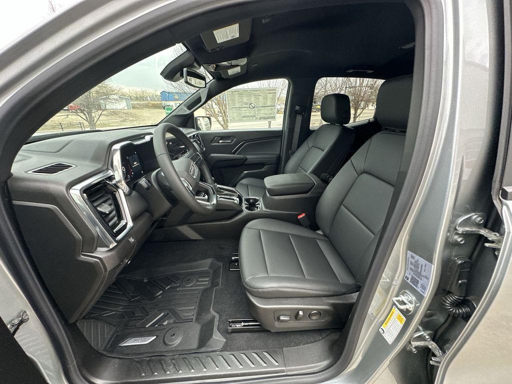 new 2025 GMC Canyon car, priced at $45,970