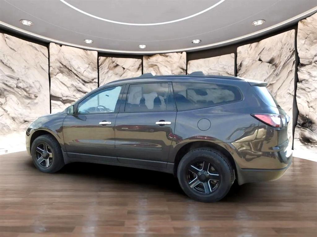 used 2016 Chevrolet Traverse car, priced at $9,995