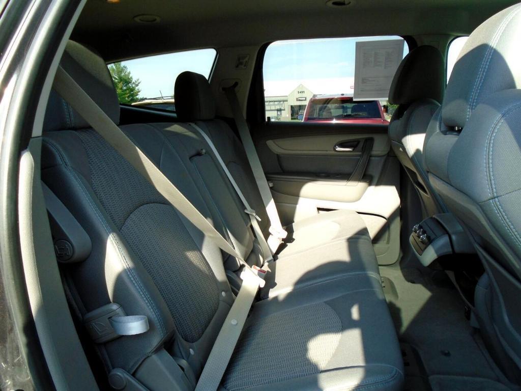 used 2016 Chevrolet Traverse car, priced at $9,995