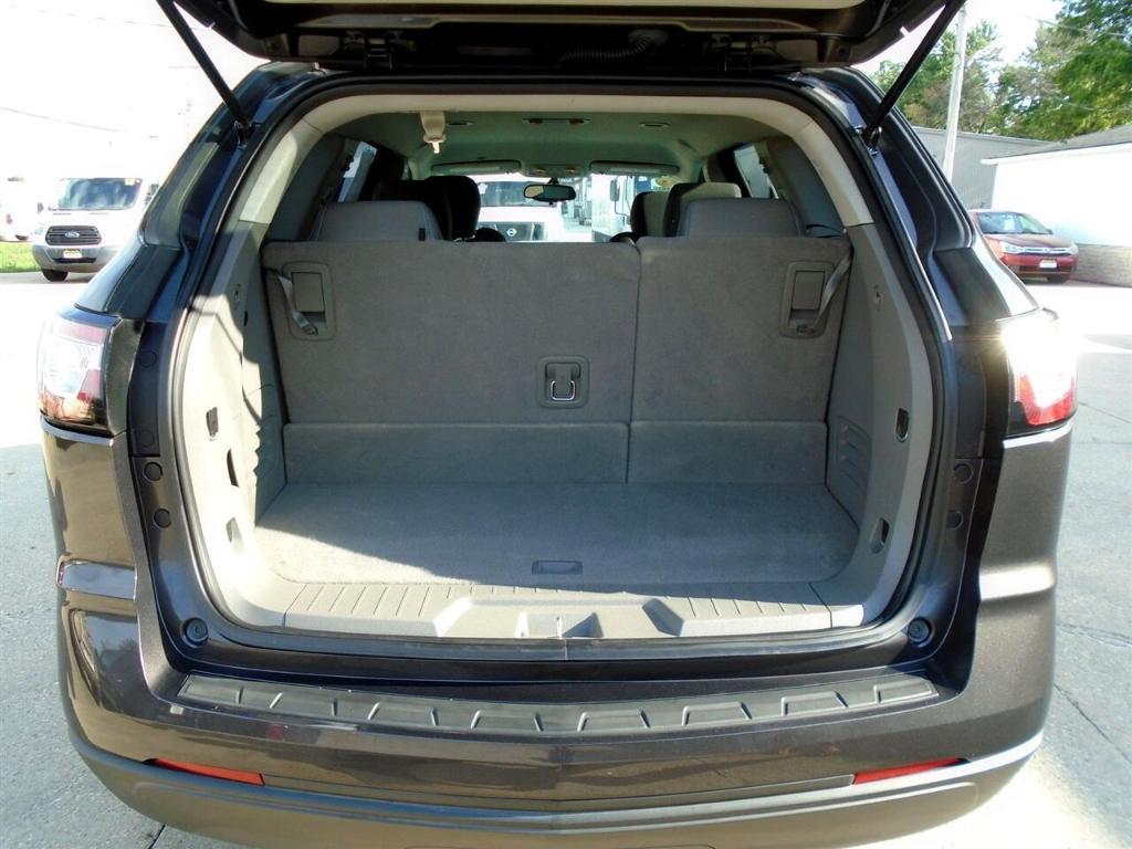 used 2016 Chevrolet Traverse car, priced at $9,995