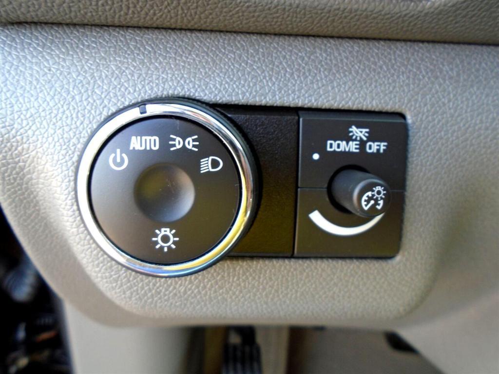 used 2016 Chevrolet Traverse car, priced at $9,995