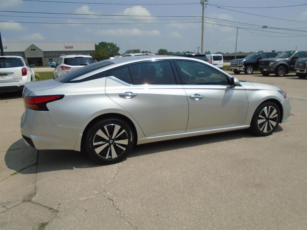 used 2019 Nissan Altima car, priced at $15,995