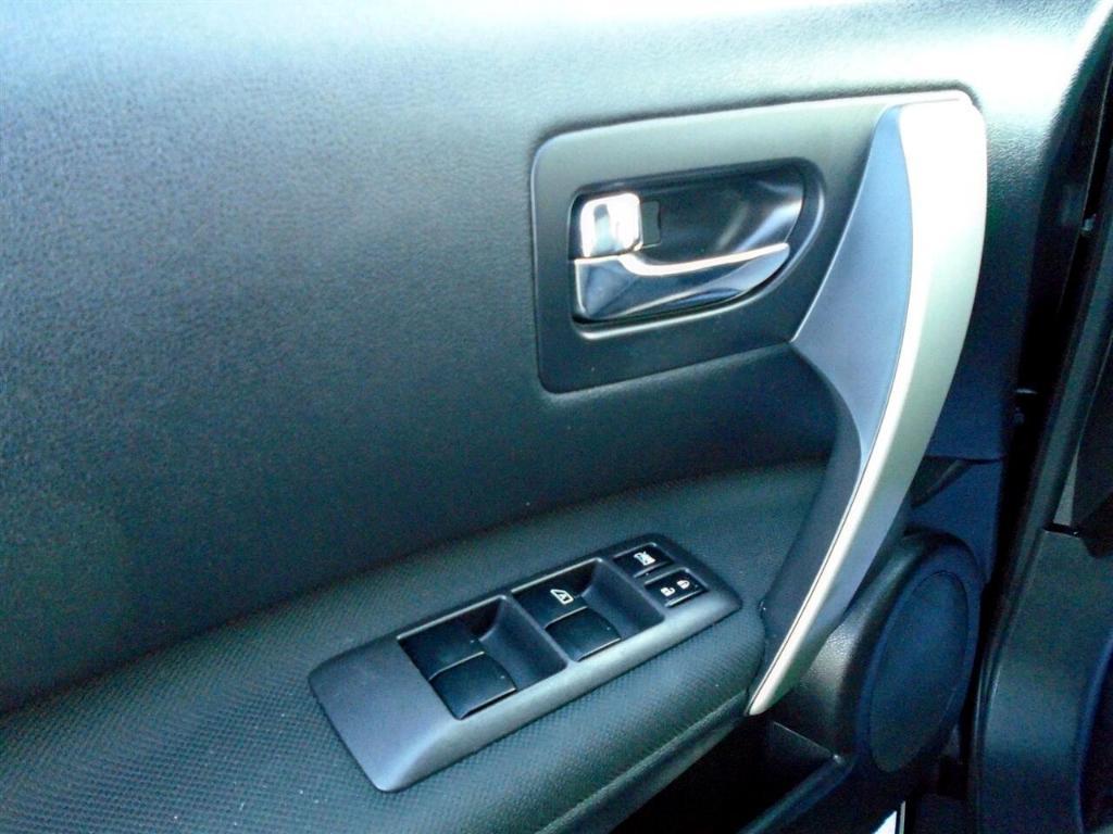 used 2013 Nissan Rogue car, priced at $7,995