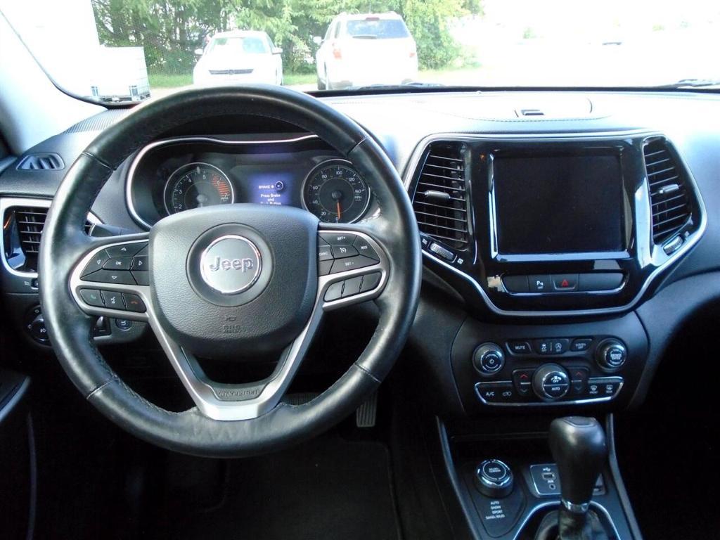 used 2019 Jeep Cherokee car, priced at $16,995