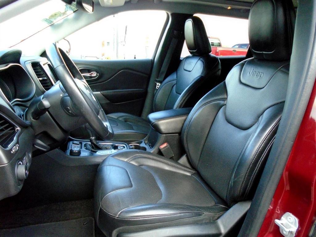 used 2019 Jeep Cherokee car, priced at $16,995