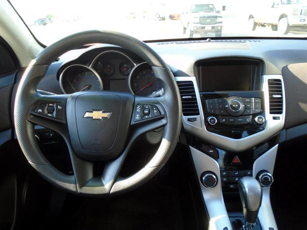 used 2015 Chevrolet Cruze car, priced at $9,995