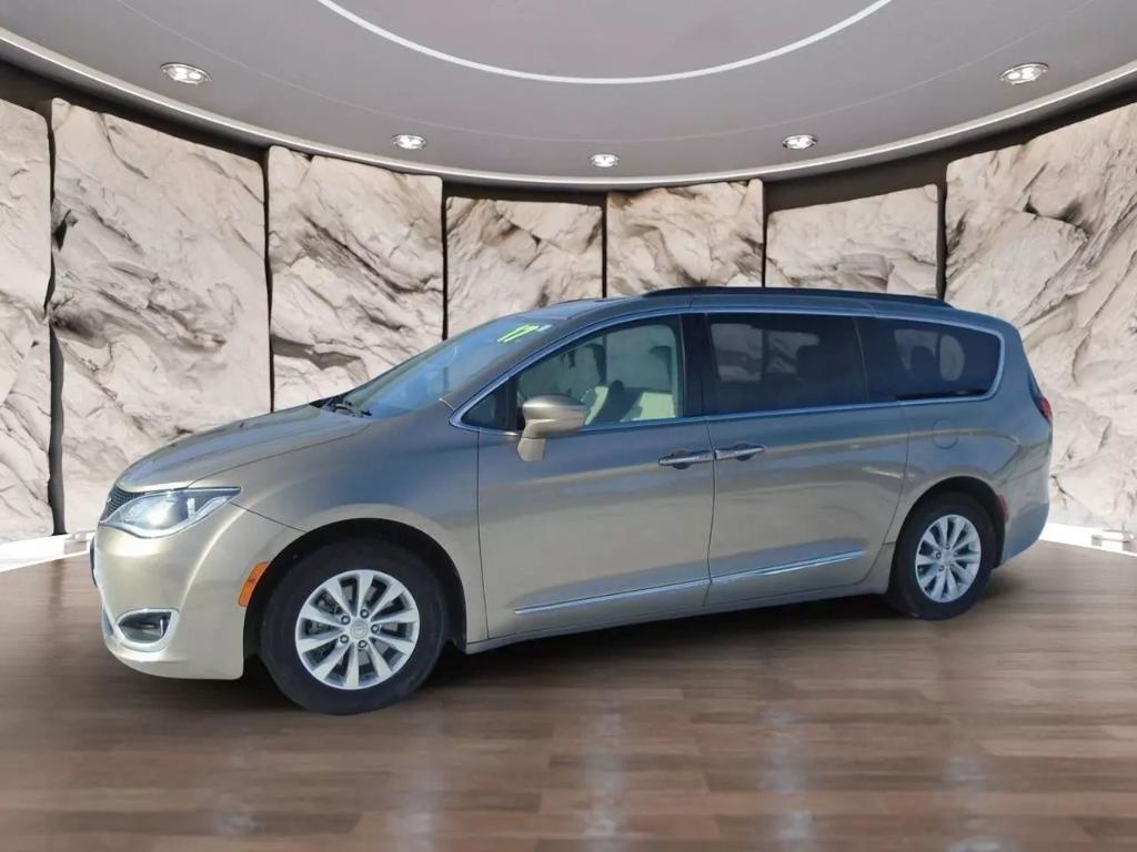 used 2017 Chrysler Pacifica car, priced at $12,995