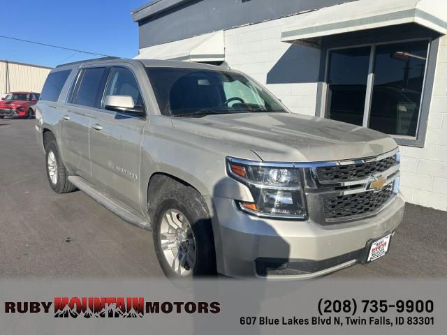 used 2016 Chevrolet Suburban car, priced at $30,900