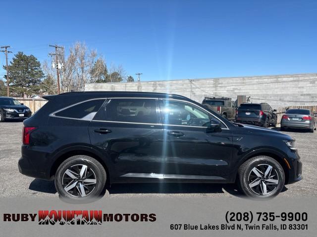 used 2022 Kia Sorento car, priced at $27,599