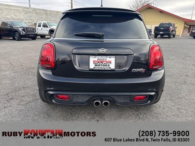 used 2021 MINI Hardtop car, priced at $22,699