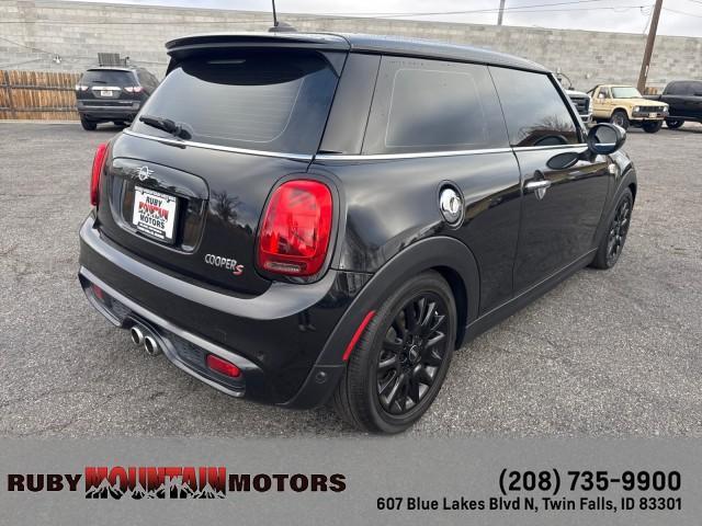 used 2021 MINI Hardtop car, priced at $22,699