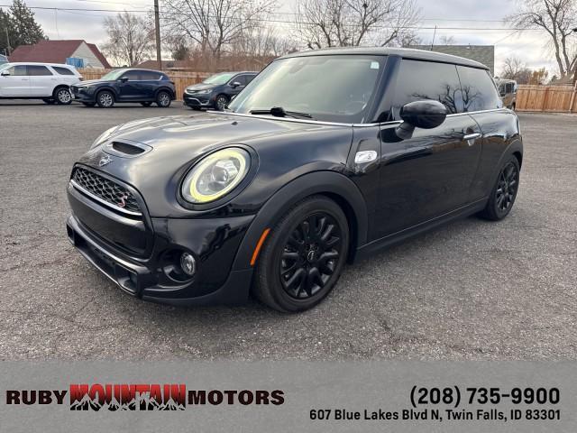 used 2021 MINI Hardtop car, priced at $22,699