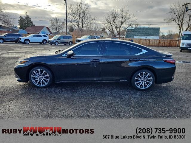 used 2020 Lexus ES 300h car, priced at $30,499