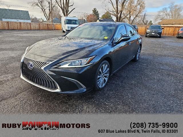 used 2020 Lexus ES 300h car, priced at $30,499