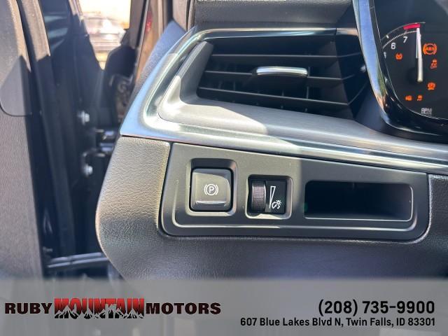 used 2019 Cadillac XT5 car, priced at $25,999