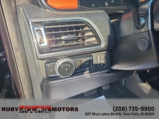 used 2021 Lincoln Navigator car, priced at $43,999