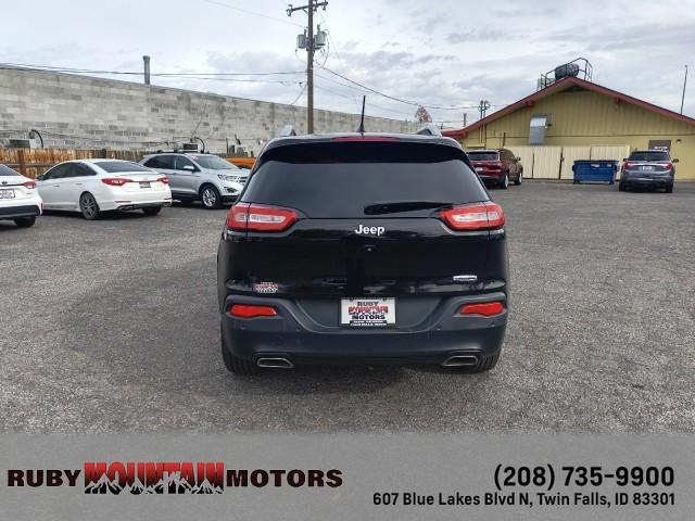 used 2018 Jeep Cherokee car