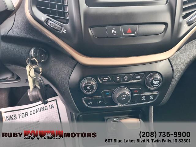 used 2018 Jeep Cherokee car