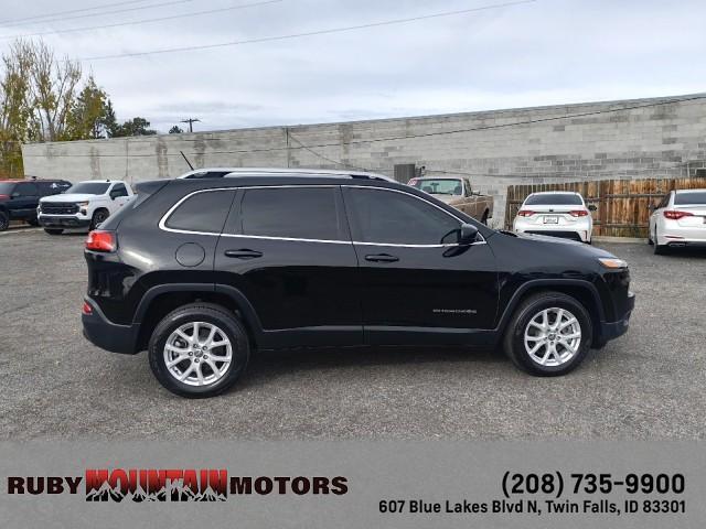 used 2018 Jeep Cherokee car