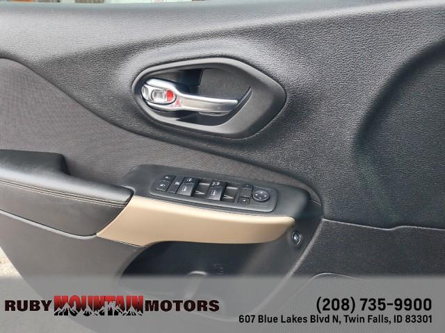 used 2018 Jeep Cherokee car