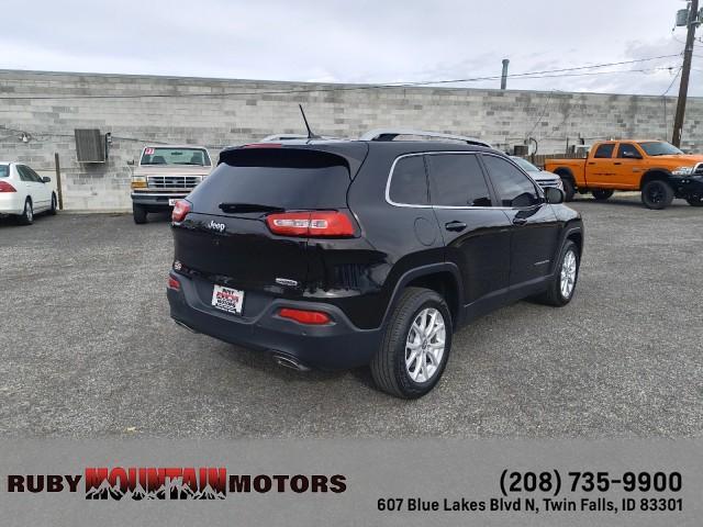 used 2018 Jeep Cherokee car