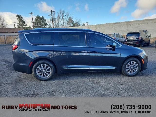 used 2019 Chrysler Pacifica Hybrid car, priced at $22,499