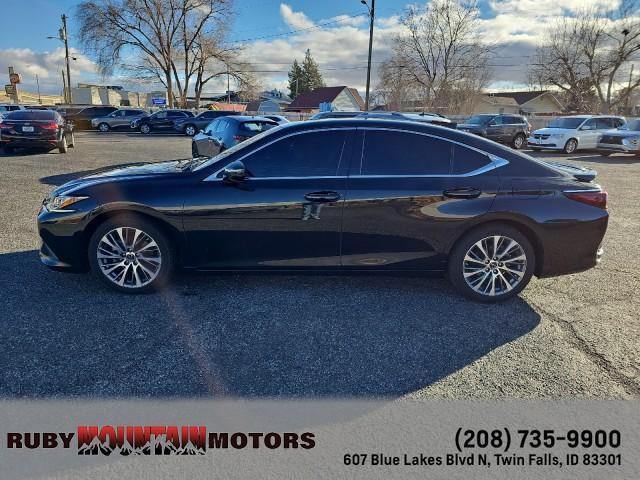 used 2021 Lexus ES 300h car, priced at $32,497