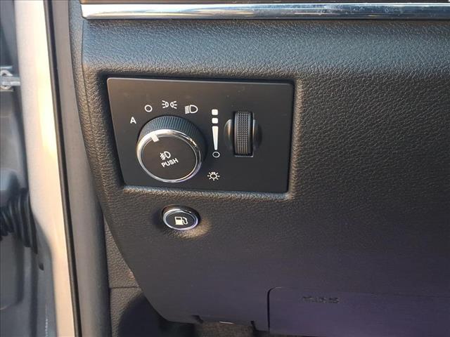 used 2015 Jeep Grand Cherokee car, priced at $17,995