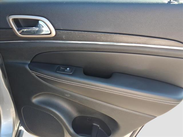 used 2015 Jeep Grand Cherokee car, priced at $17,995