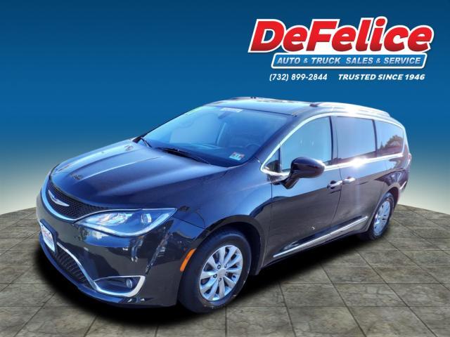 used 2017 Chrysler Pacifica car, priced at $15,995