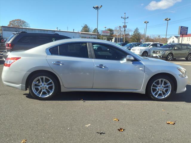 used 2009 Nissan Maxima car