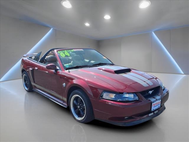 used 2004 Ford Mustang car
