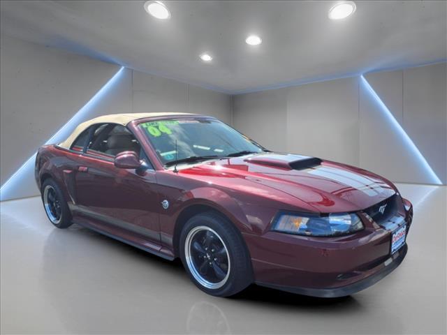 used 2004 Ford Mustang car