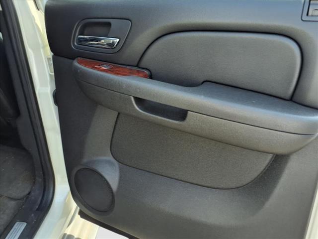 used 2011 Chevrolet Avalanche car, priced at $24,995