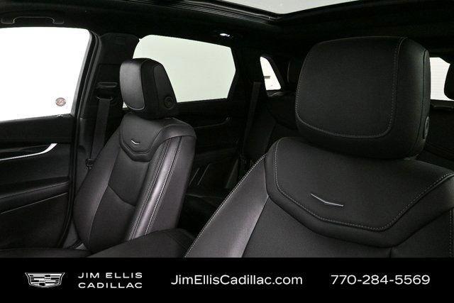 used 2025 Cadillac XT5 car, priced at $43,337