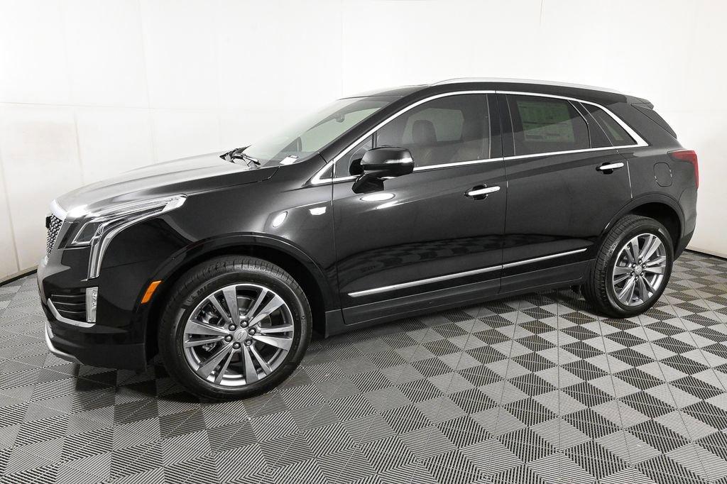 new 2025 Cadillac XT5 car, priced at $53,964