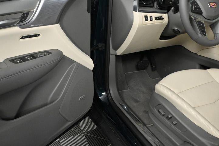 new 2025 Cadillac XT5 car, priced at $56,489