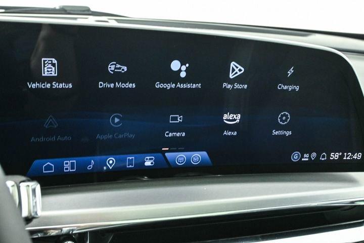new 2025 Cadillac LYRIQ car