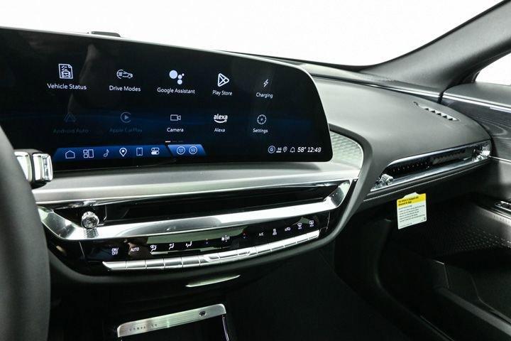 new 2025 Cadillac LYRIQ car