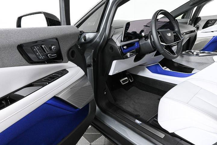 new 2025 Cadillac OPTIQ car, priced at $59,015