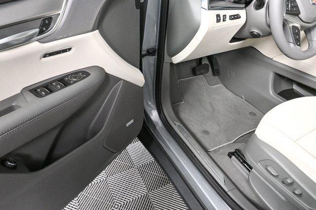 new 2025 Cadillac XT5 car, priced at $54,665