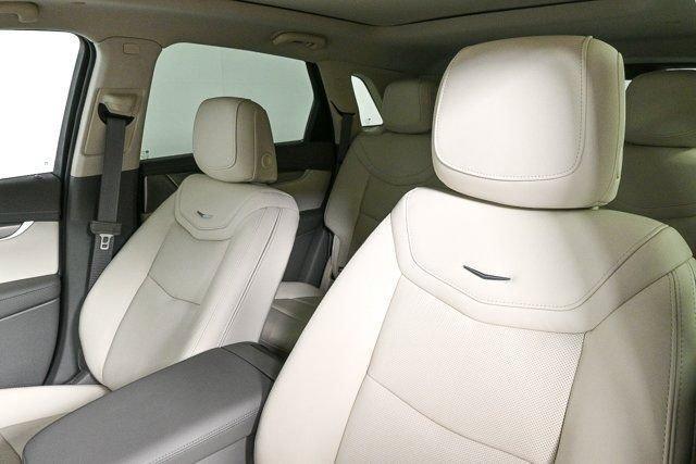 new 2025 Cadillac XT5 car, priced at $54,665