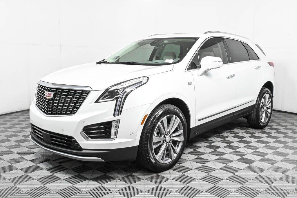 new 2025 Cadillac XT5 car, priced at $56,185